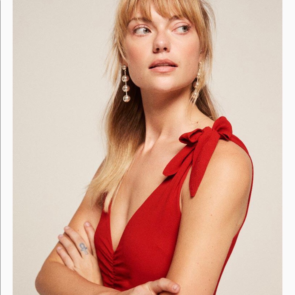 🍒 Reformation ‘Carmensita’ Dress in Cherry 🍒